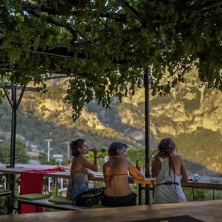 מלון Kabak Mamma's Restaurant & Terrace Bar *