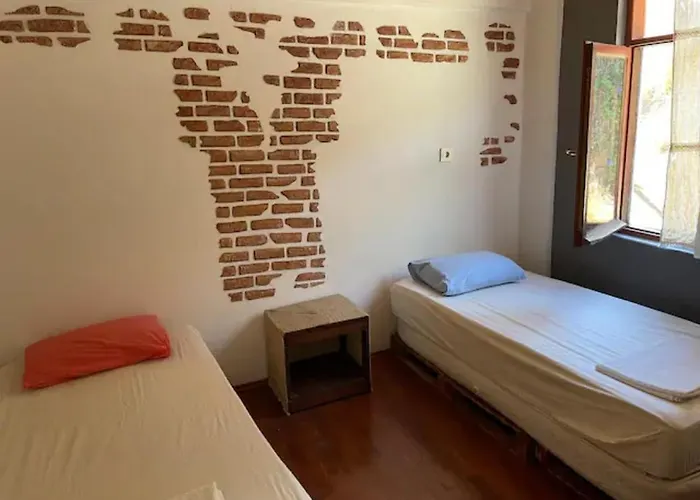 Отель Kabak Mamma's Restaurant & Terrace Bar